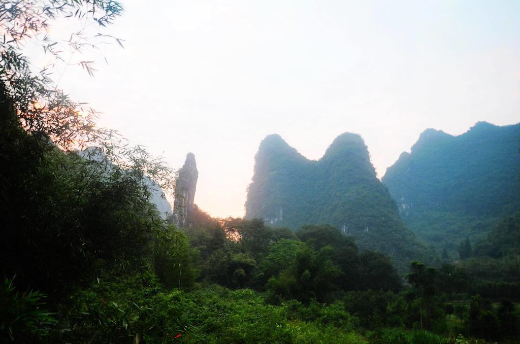 Yangshuo Peaceful Valley Retreat Hotel Екстериор снимка