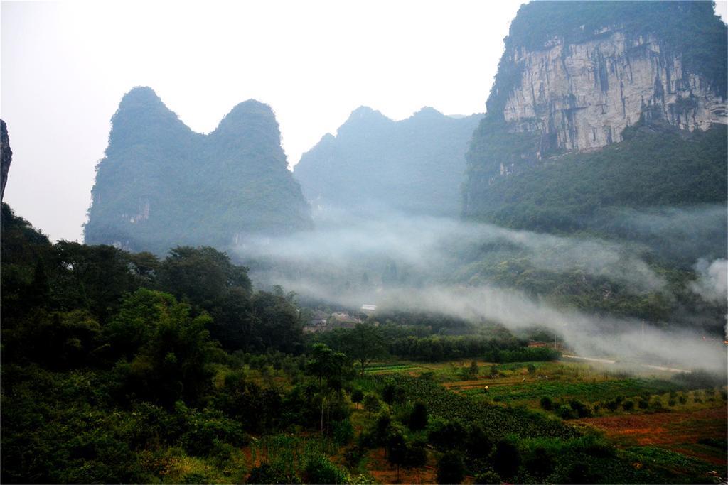 Yangshuo Peaceful Valley Retreat Hotel Екстериор снимка